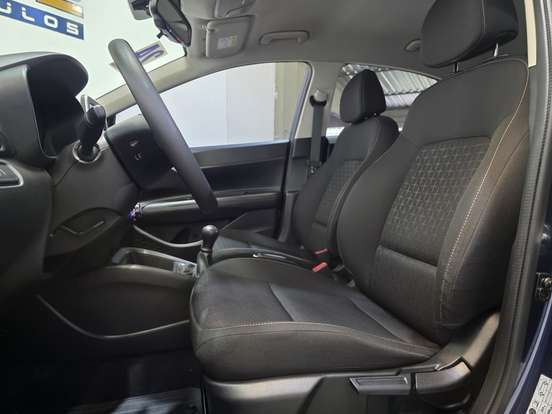 HYUNDAI-HB20-2023