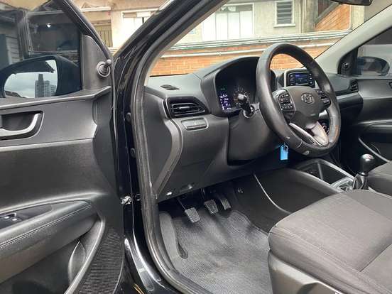 HYUNDAI-HB20-2022