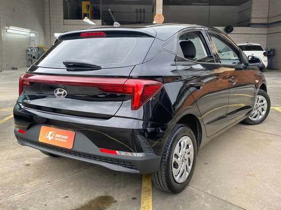 HYUNDAI-HB20-2022