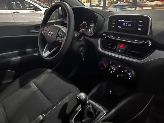 HYUNDAI-HB20-2024