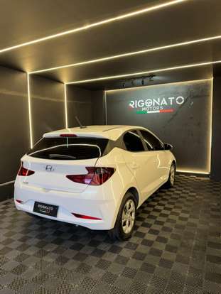 HYUNDAI-HB20-2022