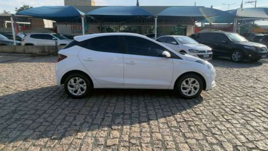 HYUNDAI-HB20-2022