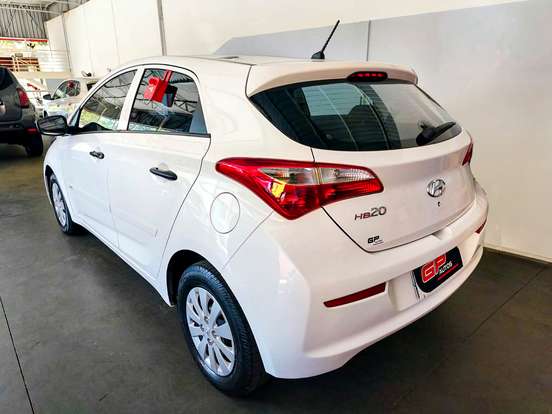 HYUNDAI-HB20-1.0 COMFORT 12V FLEX 4P MANUAL HYUNDAI-HB20-2018