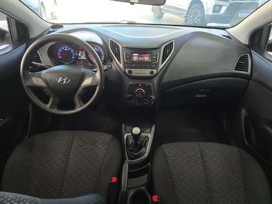 HYUNDAI-HB20-2017