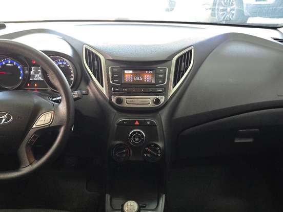 HYUNDAI-HB20-2017
