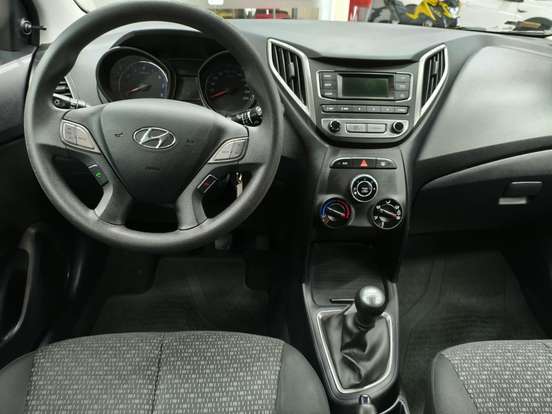 HYUNDAI-HB20-2016