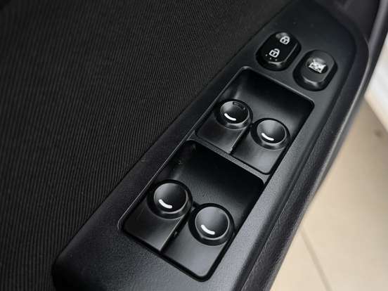 HYUNDAI-HB20-2012
