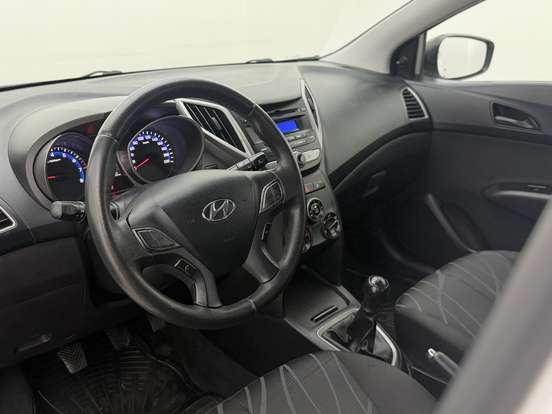 HYUNDAI-HB20-1.0 COMFORT 12V FLEX 4P MANUAL HYUNDAI-HB20-2012