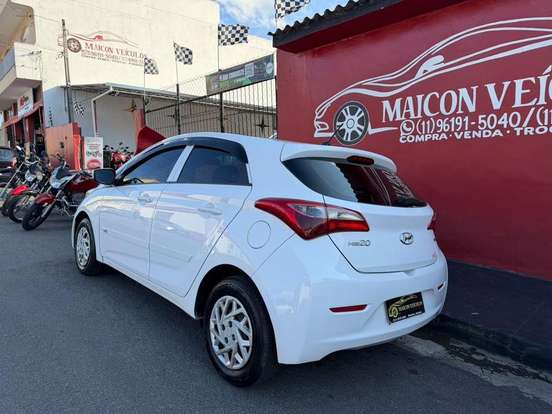 HYUNDAI-HB20-1.0 COMFORT 12V FLEX 4P MANUAL HYUNDAI-HB20-2013