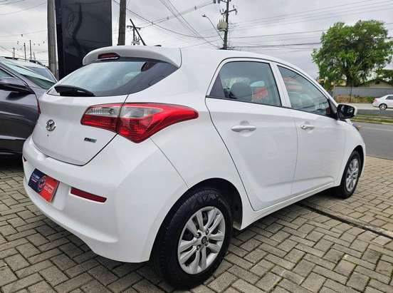 HYUNDAI-HB20-2017