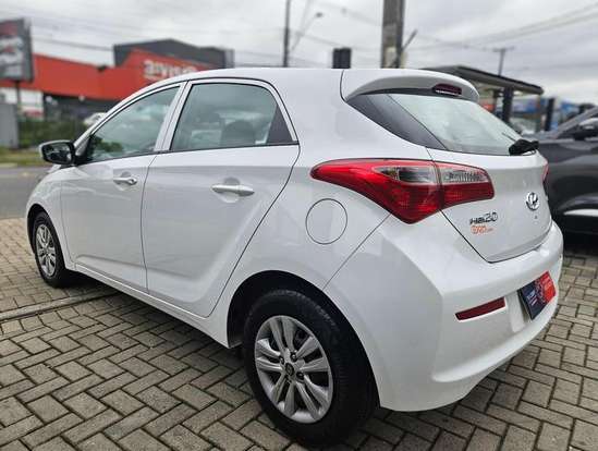 HYUNDAI-HB20-2017