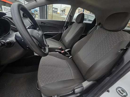 HYUNDAI-HB20-2017