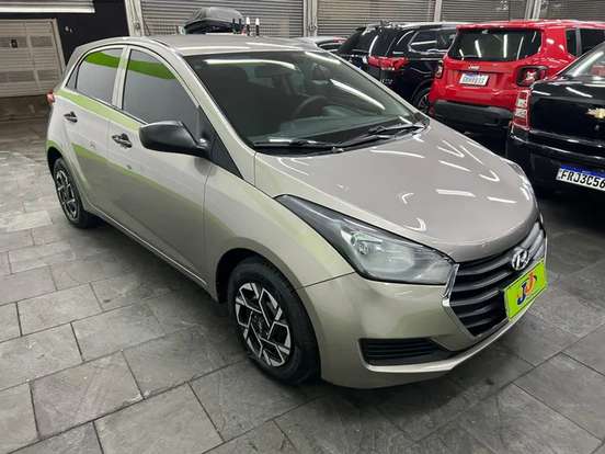 HYUNDAI-HB20-2017