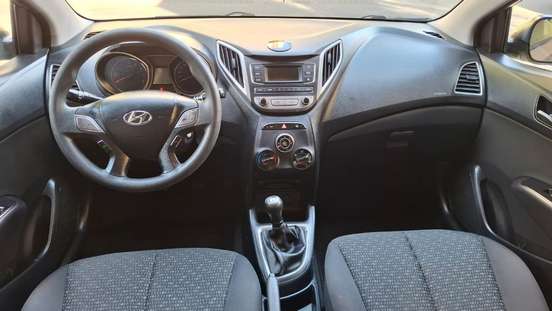 HYUNDAI-HB20-2016