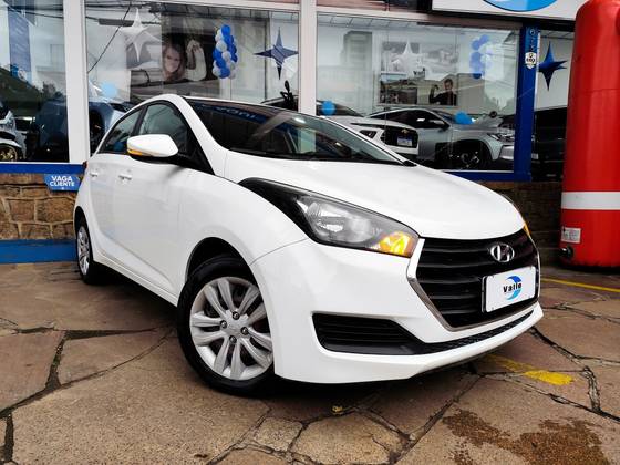 HYUNDAI HB20 1.6 COMFORT PLUS 16V FLEX 4P AUTOMÁTICO