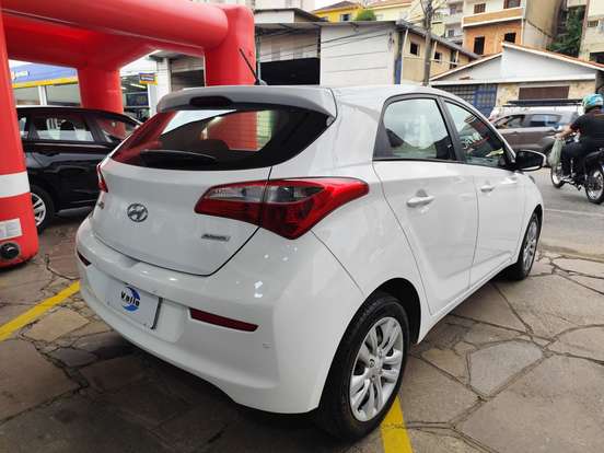 HYUNDAI-HB20-1.6 COMFORT PLUS 16V FLEX 4P AUTOMÁTICO HYUNDAI-HB20-2017