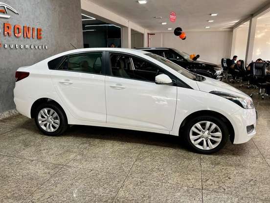 HYUNDAI-HB20-1.6 COMFORT PLUS 16V FLEX 4P AUTOMÁTICO HYUNDAI-HB20-2018