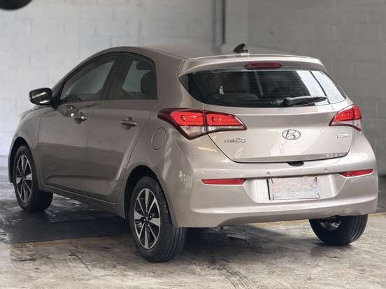 HYUNDAI-HB20-1.6 COMFORT PLUS 16V FLEX 4P AUTOMÁTICO HYUNDAI-HB20-2017