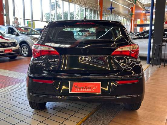 HYUNDAI-HB20-2016