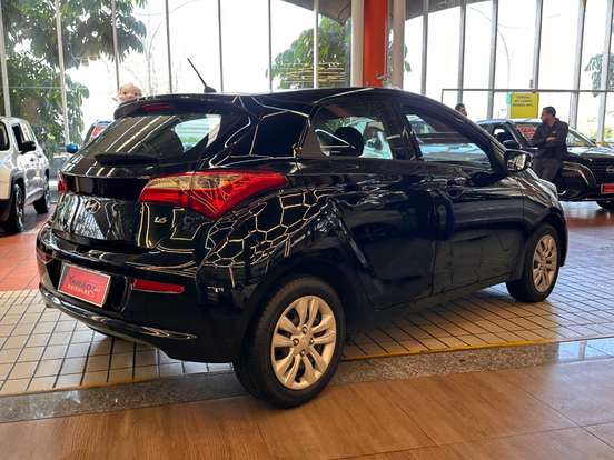HYUNDAI-HB20-2016