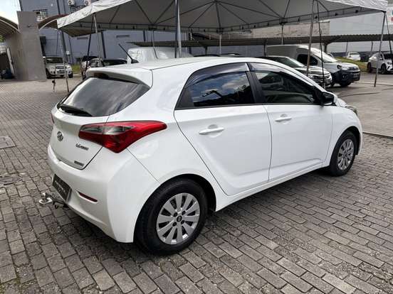 HYUNDAI-HB20-1.6 COMFORT STYLE 16V FLEX 4P MANUAL HYUNDAI-HB20-2015