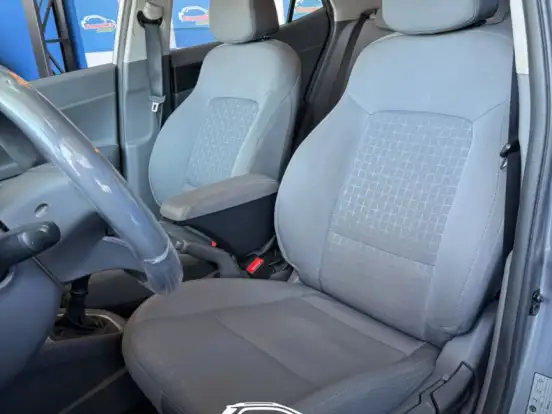HYUNDAI-HB20S-1.0 12V FLEX COMFORT PLUS MANUAL HYUNDAI-HB20S-2023