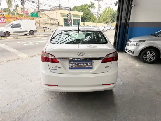 HYUNDAI-HB20S-1.0 COMFORT PLUS 12V FLEX 4P MANUAL HYUNDAI-HB20S-2014