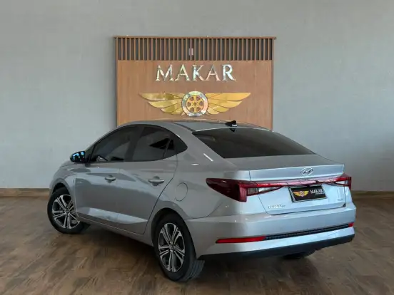 HYUNDAI-HB20S-2023