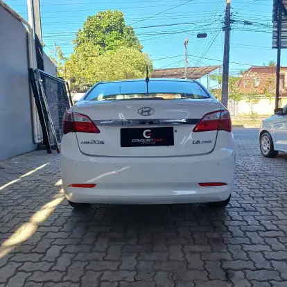 HYUNDAI-HB20S-2013