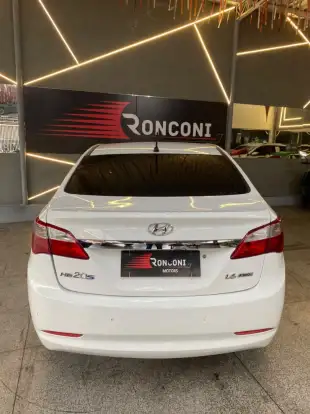 HYUNDAI-HB20S-2015
