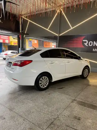 HYUNDAI-HB20S-2015