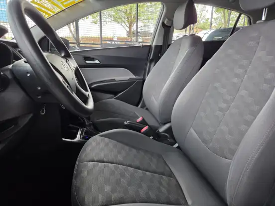 HYUNDAI-HB20S-1.6 COMFORT STYLE 16V FLEX 4P AUTOMÁTICO HYUNDAI-HB20S-2016