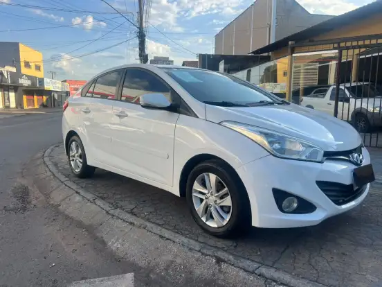 HYUNDAI-HB20S-2013