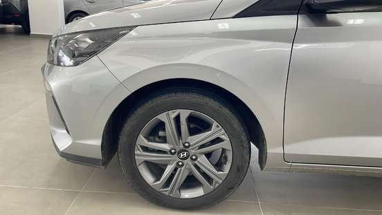 HYUNDAI-HB20S-2025