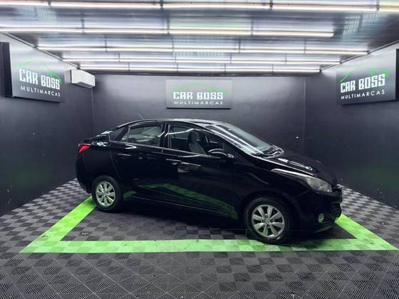 HYUNDAI HB20S 1.6 COMFORT PLUS 16V FLEX 4P AUTOMÁTICO