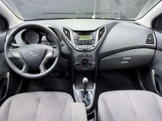 HYUNDAI-HB20S-1.6 COMFORT PLUS 16V FLEX 4P AUTOMÁTICO HYUNDAI-HB20S-2014