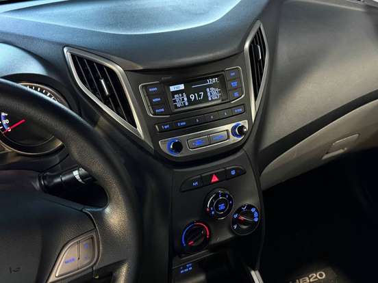 HYUNDAI-HB20S-2016