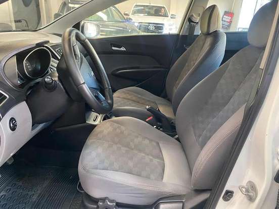 HYUNDAI-HB20S-2016