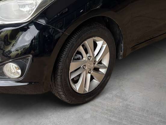 HYUNDAI-HB20S-2015
