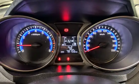 HYUNDAI-HB20X-1.6 16V PREMIUM FLEX 4P AUTOMÁTICO HYUNDAI-HB20X-2017