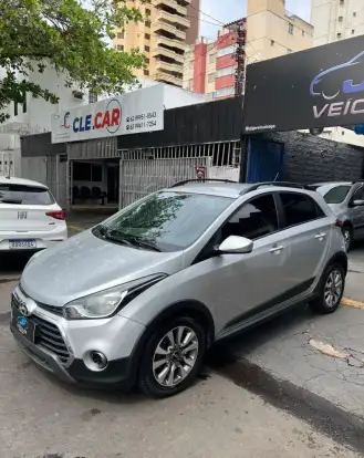 HYUNDAI-HB20X-2016