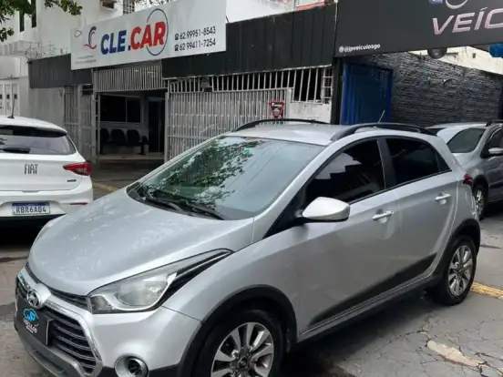 HYUNDAI-HB20X-1.6 16V STYLE FLEX 4P AUTOMÁTICO HYUNDAI-HB20X-2016