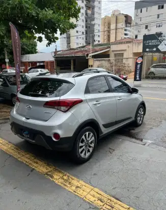 HYUNDAI-HB20X-1.6 16V STYLE FLEX 4P AUTOMÁTICO HYUNDAI-HB20X-2016