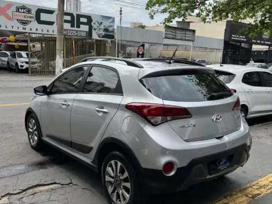 HYUNDAI-HB20X-1.6 16V STYLE FLEX 4P AUTOMÁTICO HYUNDAI-HB20X-2016