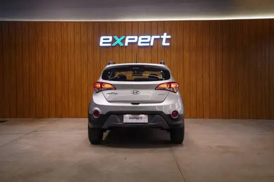 HYUNDAI-HB20X-1.6 16V STYLE FLEX 4P AUTOMÁTICO HYUNDAI-HB20X-2017