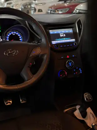 HYUNDAI-HB20X-1.6 16V STYLE FLEX 4P MANUAL HYUNDAI-HB20X-2018