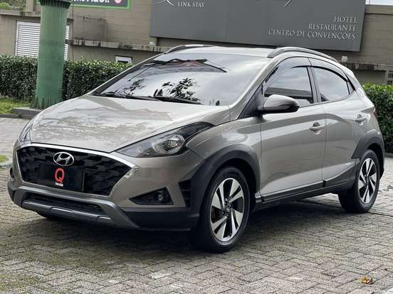 HYUNDAI-HB20X-2021