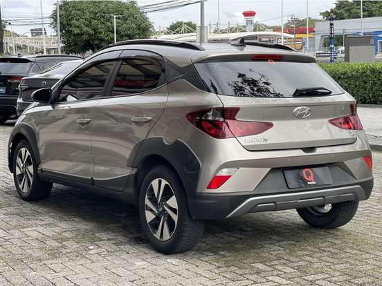 HYUNDAI-HB20X-2021