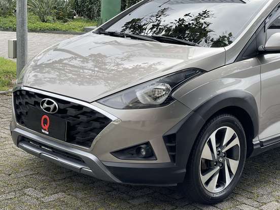HYUNDAI-HB20X-2021