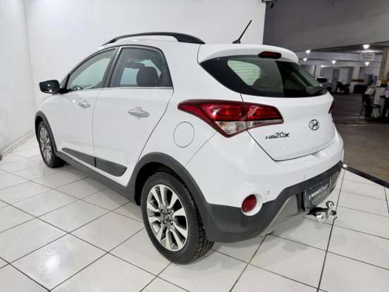 HYUNDAI-HB20X-1.6 16V PREMIUM FLEX 4P AUTOMÁTICO HYUNDAI-HB20X-2016